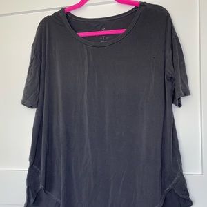 Short sleeve top